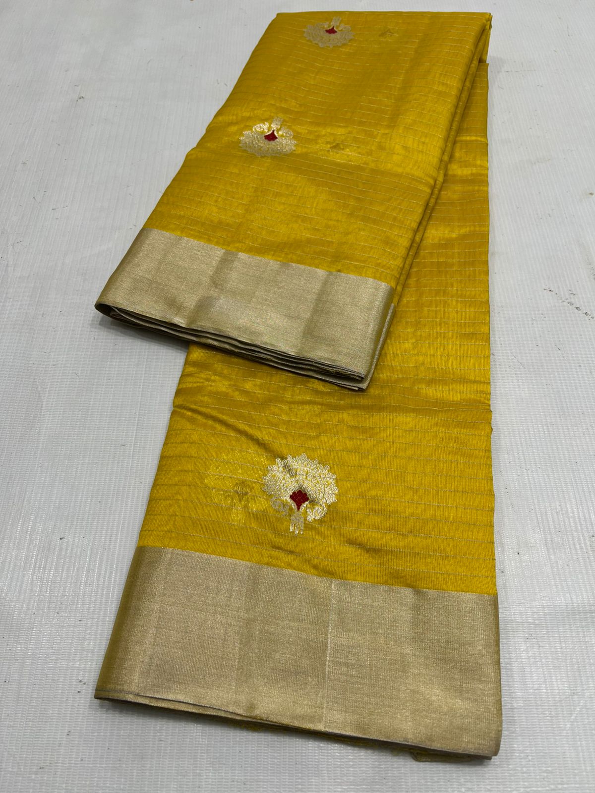 Exquisite Chanderi Pattu Soft Silk Saree
