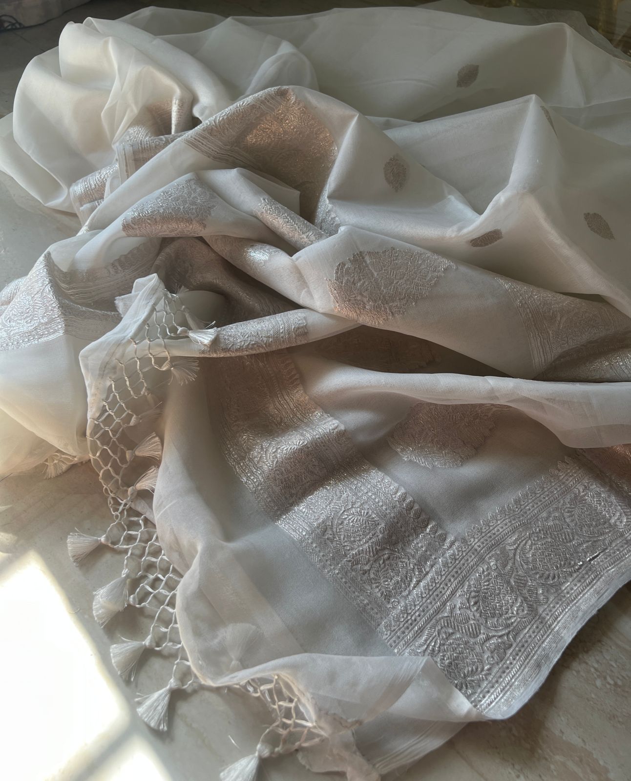 Pure Hamdloom Khaddi Chiffon Banarasi Saree With Silver Zari Woven All over
