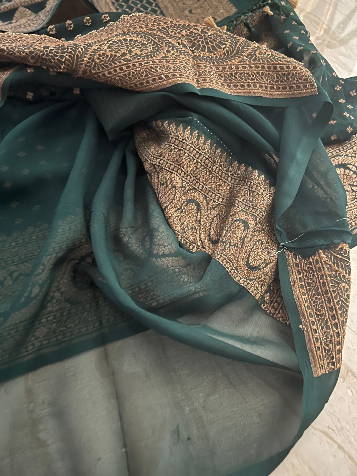 Pure Handloom Khaddi Georgette Banarasi Saree With All Over Zari Weave