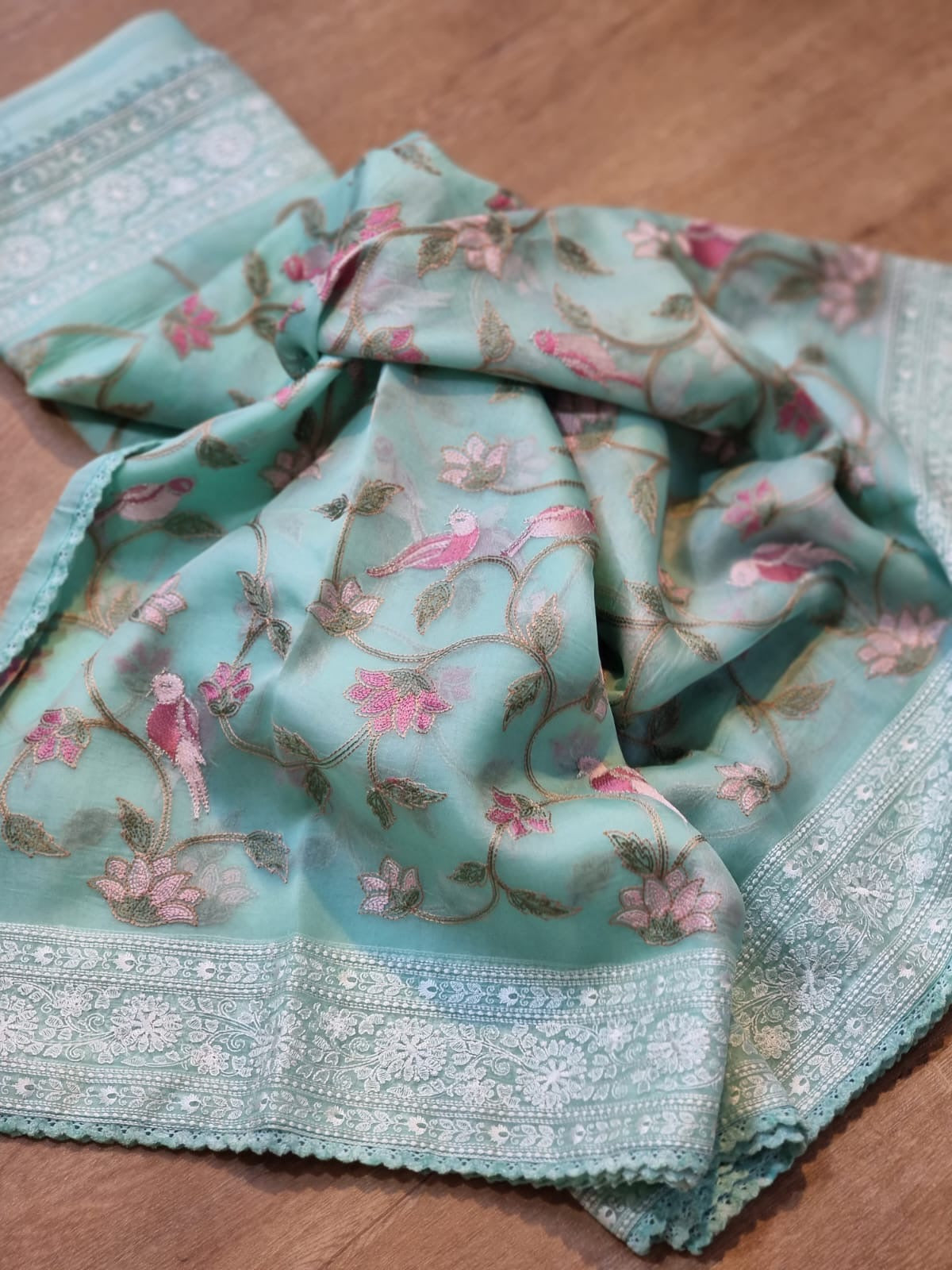 P ure Organza Silk Saree With Katha Machine Chikankari , Border with velvet lace